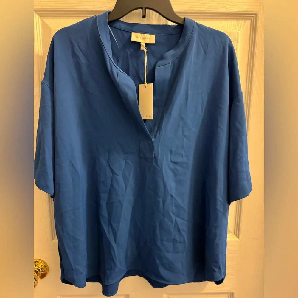 NWT | Career Top | Size XL